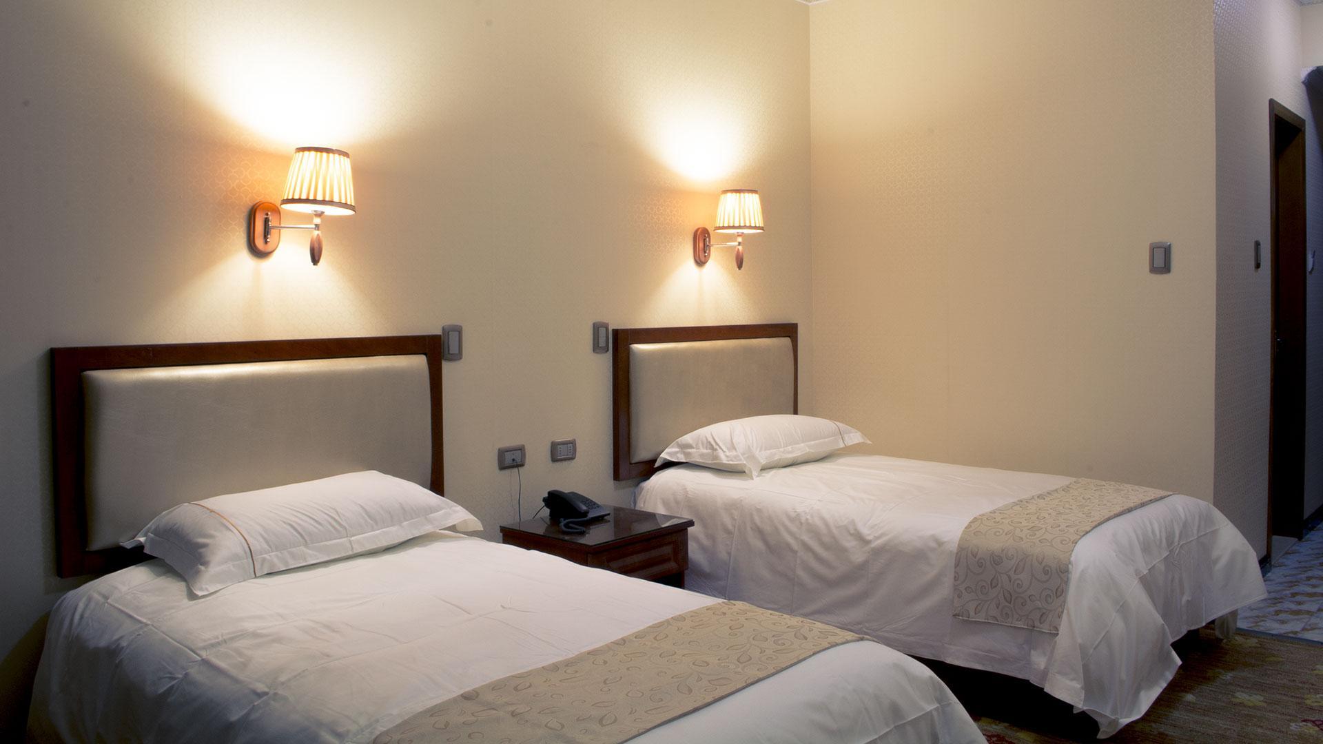 Hotel Pekin Икике Екстериор снимка