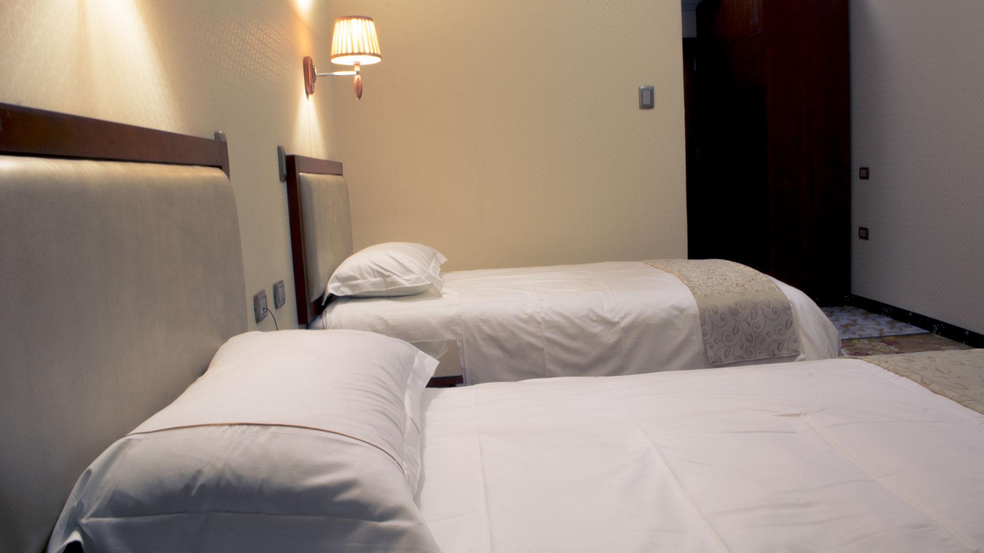Hotel Pekin Икике Екстериор снимка