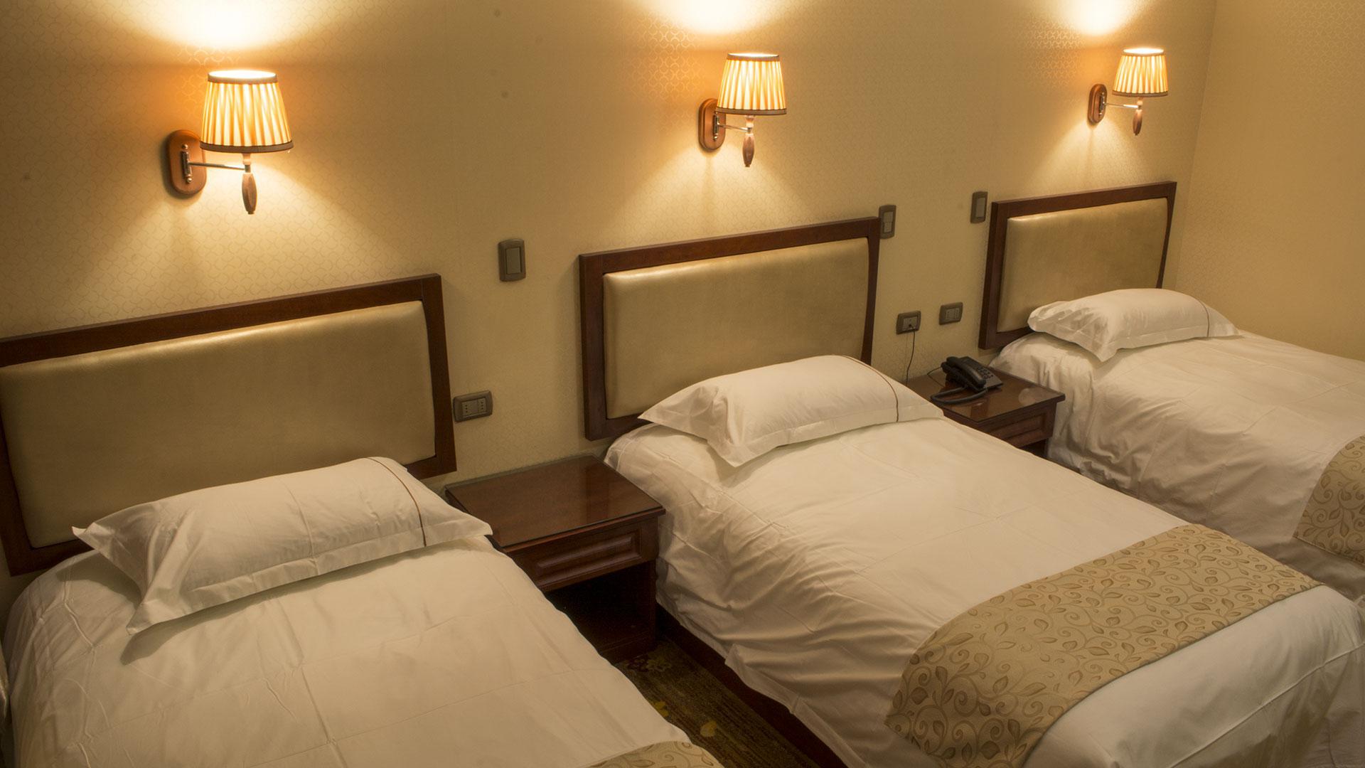 Hotel Pekin Икике Екстериор снимка