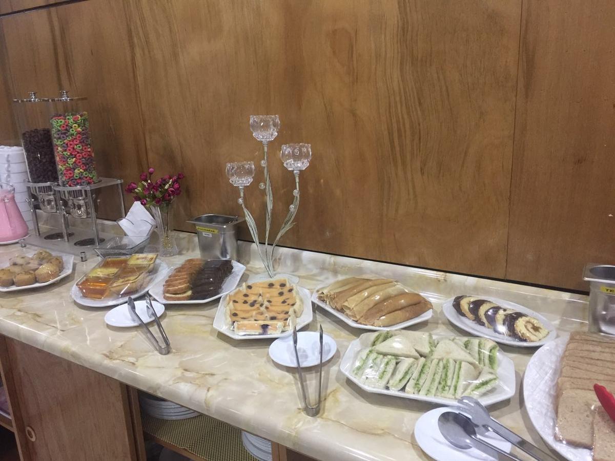 Hotel Pekin Икике Екстериор снимка